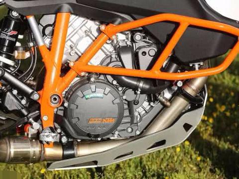 高龄车子总有噪音？老司机：换完这4个小零件，老车变新车