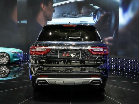 ​比宾利帅气，3.0T配8AT，开出去，劳斯莱斯都镇不住它