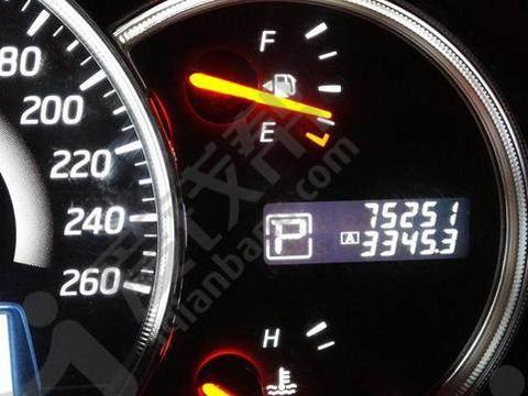 变速箱油、刹车油、机油、防冻液多久更换一次？别换早了！