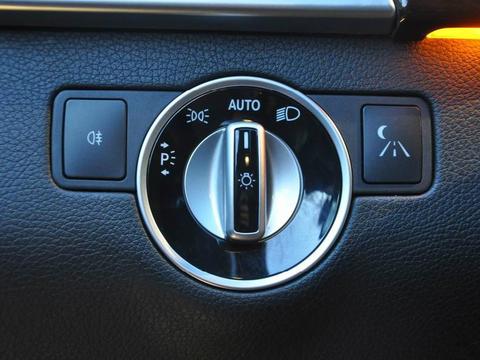 想要开车更舒服，这些配置少不了