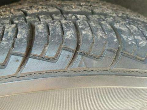 轮胎出现以下几种现象，说明必须该换了