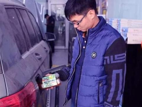 去4S店保养时一定要多留心眼，尤其是下面5个项目，专坑新手