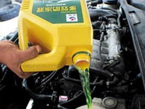 添加冷却液的时候，如果颜色加错了，会不会影响到发动机