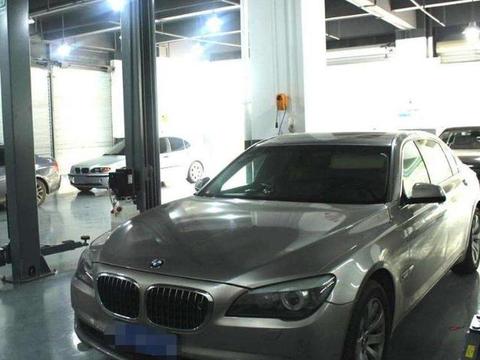 宝马保养完,原装配件被偷偷换掉,4S店：给你换个好的还不乐意？