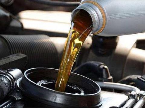 汽车1年保养1次和1年保养12次，哪个更容易坏？