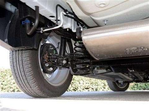 汽车开久了噪音很大咋办？老司机：用这土方法，车内“鸦雀无声”