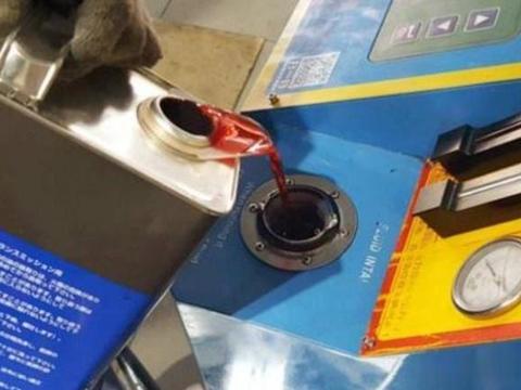 汽车这些部位，保养时可要小心了，太频繁毛病会越来越多的！