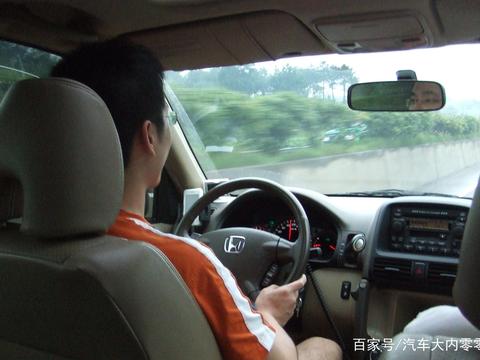 停车熄火前，记得要多做一步，可以让发动机多用5年，了解一下？