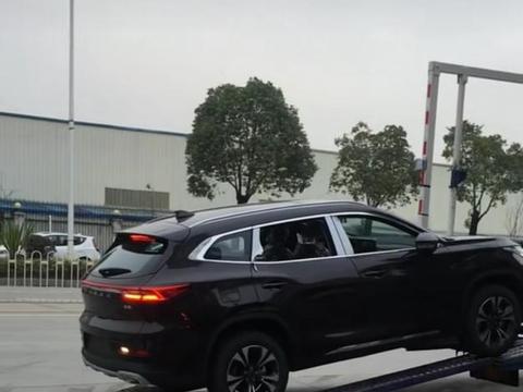 全国首辆奇瑞星途TX到店卸车，黑色质感不俗，领克魏派遇到硬茬