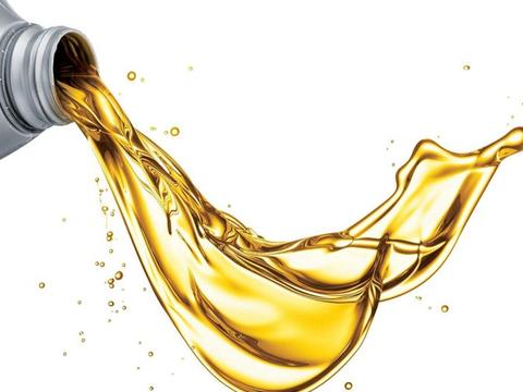 机油五千公里一换骗了多少人？15年的技工告诉你，啥时候该换