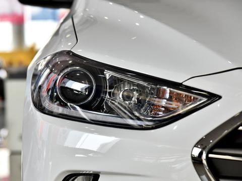 速递!新鲜的“韩系三厢车“资讯全在这，看我就够了