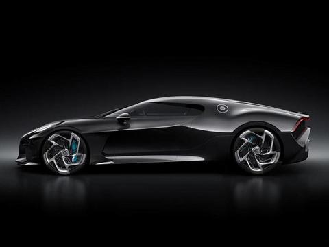 全球仅此一台，六排气布局，售价1100万欧元，日内瓦车展最强