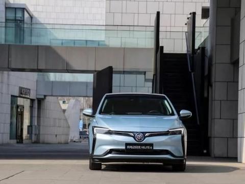 别克新车帅气亮相，不看车标以为是丰田！这次没有三缸机