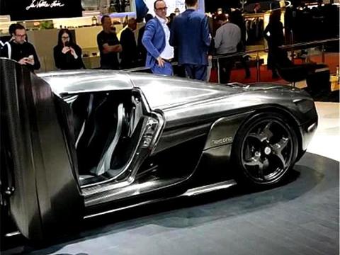 车展实拍首台“全碳版”柯尼塞格，全球仅一台，号称最快量产车！