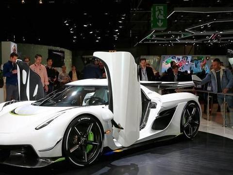 2011万起，最高483km/h！科尼赛克新旗舰Jesko首秀