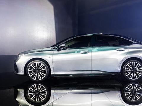 纯电动黑马来了？极限续航突破510KM，车迷：电动车新标杆！