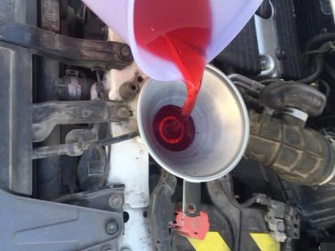 变速箱油到底多久换一次？超过这个数不换，等着大修变速箱吧