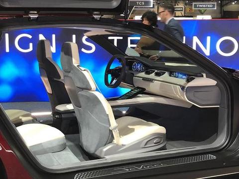 奥迪最新子品牌超跑亮相，搭载“欧翼门”，零百加速仅2秒