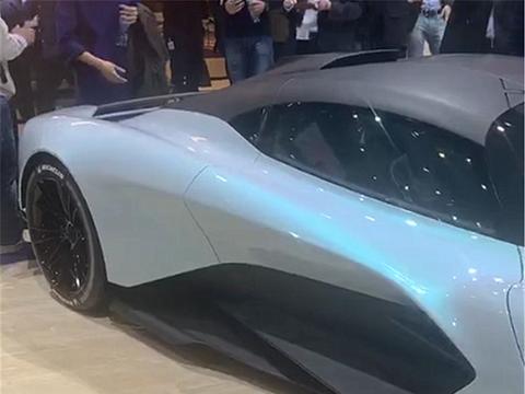 限量500台阿斯顿马丁现车展，全球首台“蝴蝶门”，有钱难买！