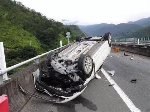 为啥老司机都不买车损险？内行人：吃一次亏就明白了，这是咋回事