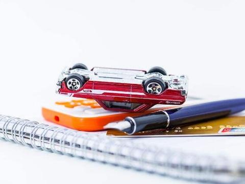 交警提醒：车险只买这4种就可以了，其他就是白白给保险公司送钱