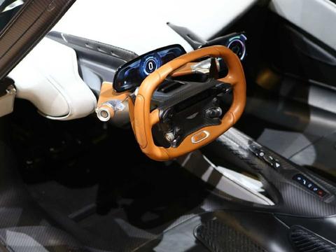 女武神儿子都生出来了，阿斯顿·马丁神秘003号新车亮相