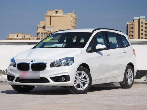 旅行车融合两厢车与三厢车优点，为何国内没人买？原因其实很简单