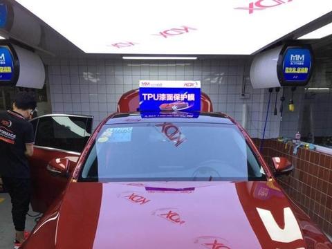 你还在傻傻的给你的车子镀膜吗，快来用隐形车衣吧