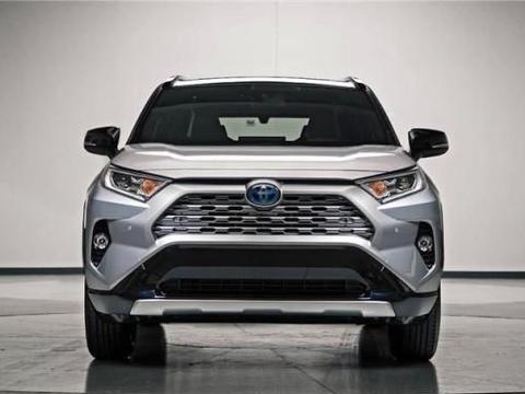 全新一代丰田RAV4狂野归来，搭载2.5L+8速S-CVT，车身帅气十足