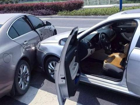 车险怎么买最划算？懂车的人会买这4种，其他没必要！