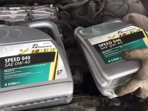 合成机油跑10000公里就要换？修理工：你没搞懂