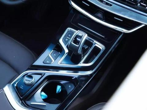 吉利首款MPV正式上市，能否点燃中国家用7座市场？