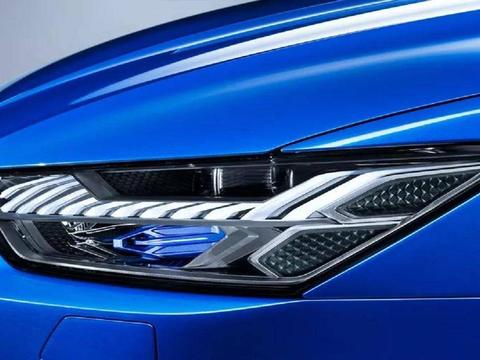 奥迪再为男人筑梦！新款比老款更为时尚，车灯依旧是亮点