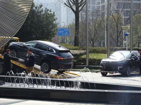 ​奇瑞终于靠谱了!星途TX实车已到店，凭借三大件，能否逆流而上