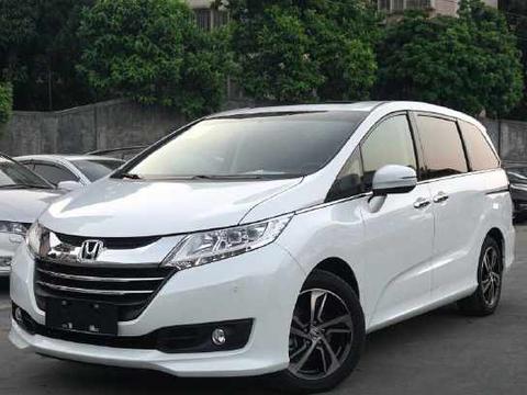 20万唯一敢叫板GL8的七座车，2.4L配航空座椅，双侧电滑门