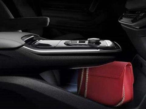 上汽大通G20最新官图发布 将于上海车展亮相