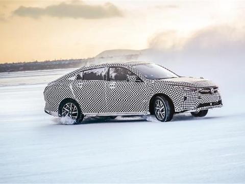 东风风神新平台首款轿车谍照曝光 将于上海车展亮相