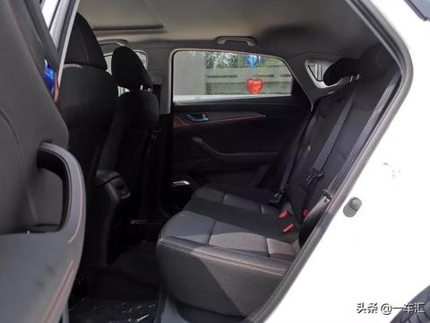 最新最全的“10-15万两厢车“资讯都在这里，不容错过