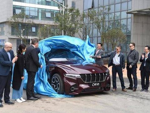 这款国产车不得了，续航超1000km，剪刀门加法拉利车身