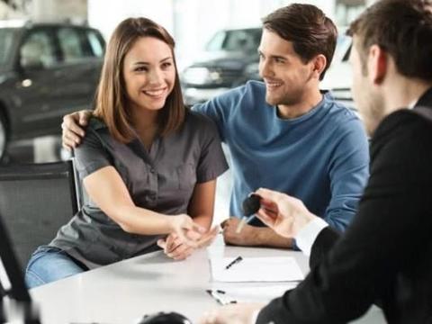 只买车不在店里买保险上牌，老司机教你一招，4S店也没办法！