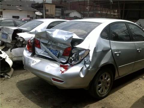 “三者险”没必要上一百万？定损员：问吃过亏的车主，有没有必要