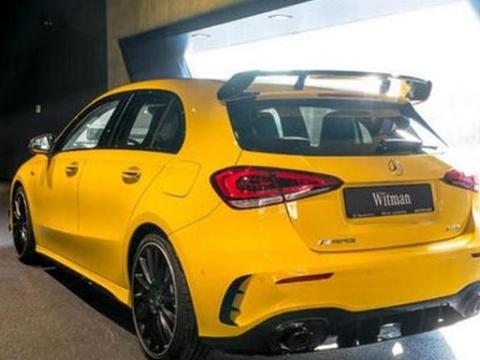 全新一代奔驰A35海外到店！MFA平台打造 4.2秒破百对标