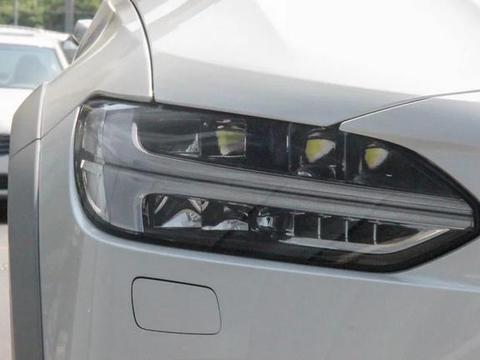 一款全能瓦罐！颜值高，空间大，通过性强，7.4S破百，值得买