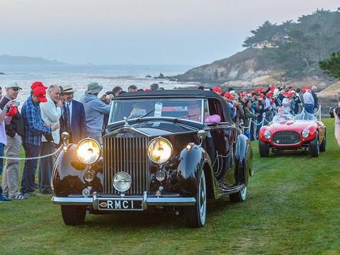 文化的深度 美国加州圆石滩车展