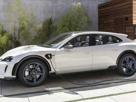 当保时捷开始造电动车 它不想单单造车