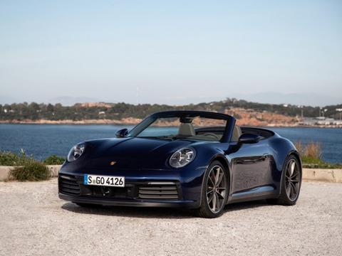 每个男人都梦想拥有一台911，4秒内破百的敞篷版肯定更受欢迎