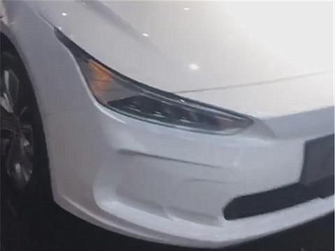 吉利几何A到店，配隐藏式把手、水晶旋钮，座椅还用环保材料！