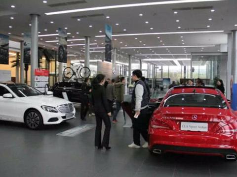 在4S店里只买车不买保险？只要用这招，4S店也拿你没办法