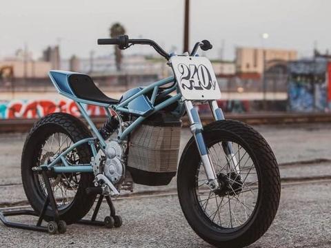 少了些声浪却少不了肾上腺素，Blatant Moto电动摩托车