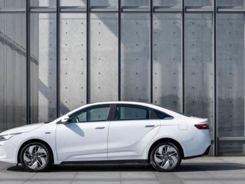 续航500km还配有L2级驾驶辅助 不到20万的几何A你愿意入手么？